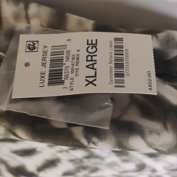 I.N.C. Matching Skirt and Top - Picture 9 of 11